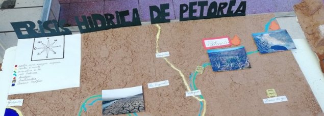 Estudiantes del CS Quilicura construyen maquetas de las zonas en conflicto socio-ambiental de Chile