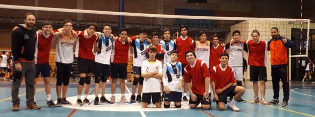 CS Quilicura realiza amistoso de voleibol contra el equipo Murano