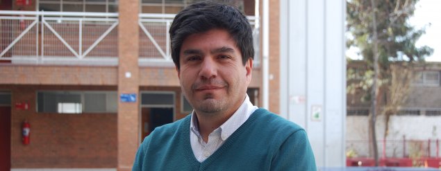 Cristian Ahumada, profesor de Religión y líder de la Pastoral: “La formación valórica es un sello del Colegio Santiago”