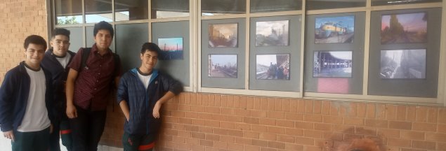 Estudiante del Santiago Quilicura inaugura muestra fotográfica “La Estación del Recuerdo” Estudiante del Santiago Quilicura inaugura muestra fotográfica “La Estación del Recuerdo”