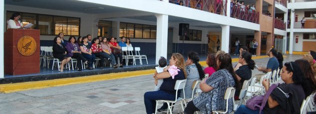 Directora entrega Cuenta Pública 2019 a la Comunidad Escolar