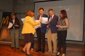 Jefe de UTP del Colegio TDG El Bosque es reconocido por su compromiso con la educación de las ciencias