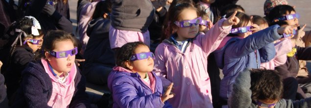 Colegios de Red Crecemos viven eclipse solar adoptando todas las medidas de seguridad Colegios de Red Crecemos viven eclipse solar adoptando todas las medidas de seguridad