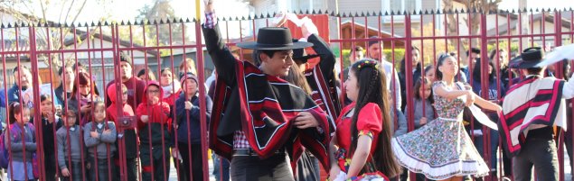 Con tradicional “Esquinazo” el CS La Florida da inicio al mes de la Patria Con tradicional “Esquinazo” el CS La Florida da inicio al mes de la Patria