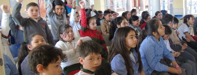 Estudiantes de 3º medio del CS La Florida realizan taller preventivo para sus compañeros/as de Enseñanza Básica