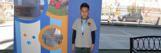 Estudiante de 5to año básico del Colegio Santiago Emprendedores de San Bernardo ya es un “Minicrak” en el fútbol: “Mi mayor sueño es ganar la Champions”