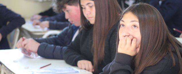 Estudiantes de 8º básico rinden el Simce de Lenguaje y Matemáticas en todos los colegios de Red Crecemos