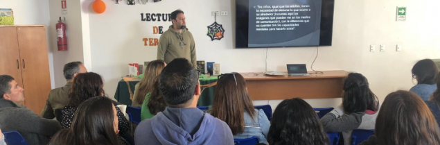 Docentes del CSE reciben taller: ¿Cómo explicar a los niños la crisis que está viviendo Chile? Docentes del CSE reciben taller: ¿Cómo explicar a los niños la crisis que está viviendo Chile?