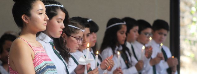 Más de 15 miembros del CS La Florida realizan su Primera Comunión en Parroquia del Divino Redentor Más de 15 miembros del CS La Florida realizan su Primera Comunión en Parroquia del Divino Redentor