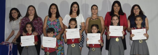 En hermosa licenciatura se graduaron las y los pequeños de kínder del CSE