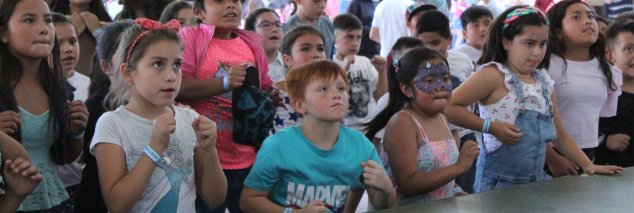 ¡Cuánta energía! Comunidad Escolar del TDG El Bosque vivió una mañana deportiva en su segunda Jornada de Vida Sana 2019 ¡Cuánta energía! Comunidad Escolar del TDG El Bosque vivió una mañana deportiva en su segunda Jornada de Vida Sana 2019