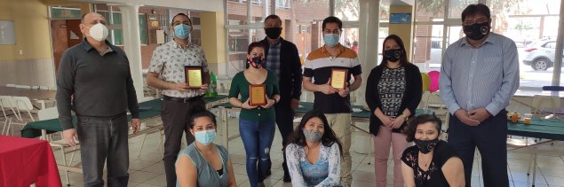 CS La Florida prepara un bello saludo y premia a las y los mejores profesores en su Día CS La Florida prepara un bello saludo y premia a las y los mejores profesores en su Día