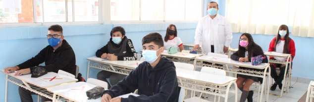 Estudiantes del CS La Florida retornan a clases presenciales con todas las medidas de seguridad Estudiantes del CS La Florida retornan a clases presenciales con todas las medidas de seguridad