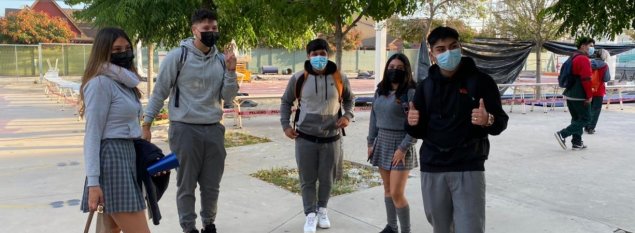 Estudiantes de 4º medio del CS Emprendedores participan en Proyecto Fondecyt sobre género y elección de carrera Estudiantes de 4º medio del CS Emprendedores participan en Proyecto Fondecyt sobre género y elección de carrera