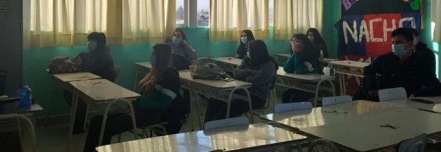 Estudiantes de 4º medio del CS La Florida participan en programa de acompañamiento para ingreso a la Educación Superior Estudiantes de 4º medio del CS La Florida participan en programa de acompañamiento para ingreso a la Educación Superior