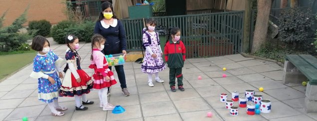 Pre-Básica del CS Quilicura celebra Fiestas Patrias con comida y juegos típicos