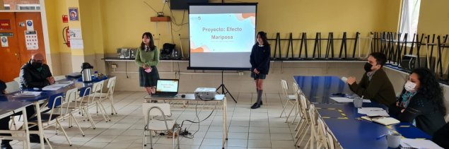 Estudiantes del Taller de Formación de Líderes y Lideresas del CS La Florida presentan su proyecto ante el Equipo de Gestión