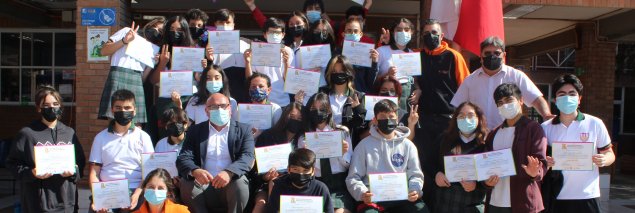 Estudiantes del Taller de Líderes y Lideresas del CS La Florida habilitan buzón para recoger dudas e inquietudes de las y los estudiantes