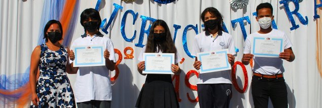 Cursos de 8° básico 2021 del TDG Lo Prado reciben su licencia de Enseñanza Básica Cursos de 8° básico 2021 del TDG Lo Prado reciben su licencia de Enseñanza Básica