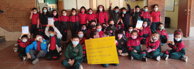 Cursos del CS Quilicura crean su propio Decálogo de Convivencia Escolar durante jornada reflexiva de este viernes Cursos del CS Quilicura crean su propio Decálogo de Convivencia Escolar durante jornada reflexiva de este viernes