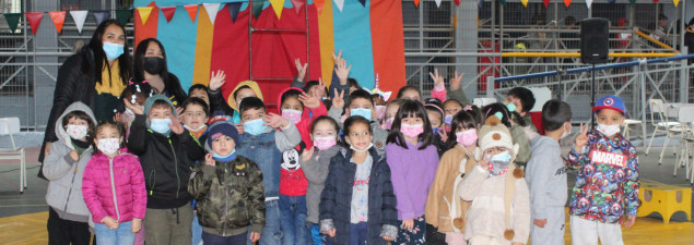 TDG La Granja celebra el Día de las y los Estudiantes con entretenido show circense