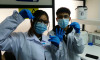 Estudiantes del CS Pudahuel extraen su propio ADN durante sesión experimental desarrollada en la Universidad Andrés Bello