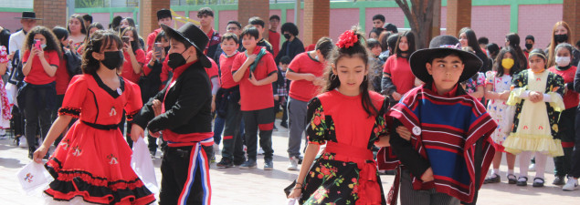 CS Quilicura realiza acto de celebración de Fiestas Patrias con concursos, bailes y juegos típicos CS Quilicura realiza acto de celebración de Fiestas Patrias con concursos, bailes y juegos típicos