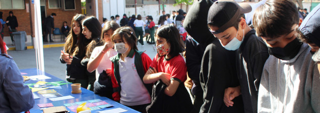 Senda Previene visita el CS La Florida con recreo entretenido y charla para 8° básico Senda Previene visita el CS La Florida con recreo entretenido y charla para 8° básico