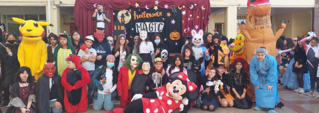 CS Pudahuel aprende sobre la cultura anglosajona y celebra fiesta de “Halloween and Magic”