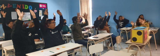 Equipo psicoeducativo del CS La Florida realiza taller para padres donde entrega estrategias de aprendizaje para el hogar