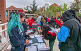 Niveles de 3° y 4° medio del CS La Florida reciben orientación vocacional en feria para la Educación Superior