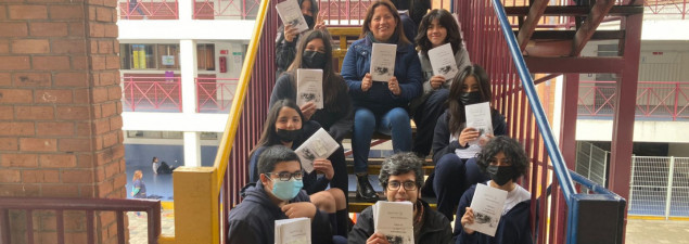 Estudiantes de 6° básico del TDG Lo Prado crean fábulas y un libro sobre el mar y la contaminación