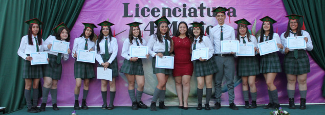 Generación de 4° medio 2022 se despide del CS La Florida en bella ceremonia de licenciatura Generación de 4° medio 2022 se despide del CS La Florida en bella ceremonia de licenciatura