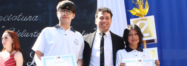 Cursos de 8° básico del TDG Lo Prado viven hermosa ceremonia de Licenciatura Cursos de 8° básico del TDG Lo Prado viven hermosa ceremonia de Licenciatura