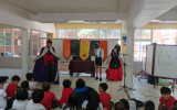 Estudiantes de 7° básico del CS La Florida realizan obra teatral navideña “Este no es un cuento”