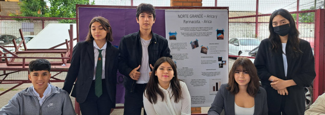 Estudiantes de 8° básico y 1° medio realizan exposición de las zonas de Chile derivada de trabajo interdisciplinario Estudiantes de 8° básico y 1° medio realizan exposición de las zonas de Chile derivada de trabajo interdisciplinario