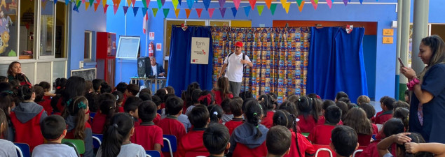 Estudiantes de Pre-Básica y 1° básico del CS Emprendedores aprenden sobre la inclusión educativa con hermosa obra de teatro