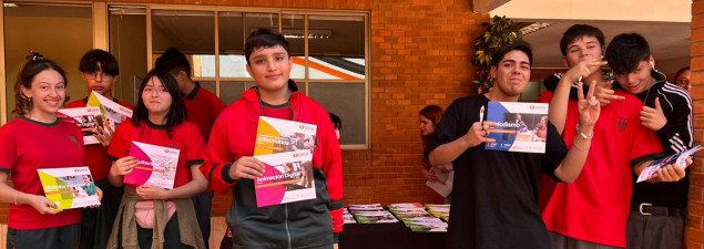 UDLA visita a estudiantes de Enseñanza Media del CS Quilicura y ofrece preuniversitario online gratuito UDLA visita a estudiantes de Enseñanza Media del CS Quilicura y ofrece preuniversitario online gratuito