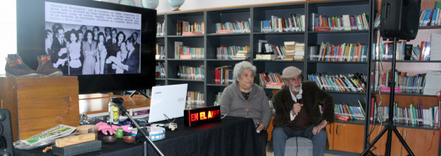 Estudiantes de 2° medio del CS Emprendedores se acercan al radioteatro con visita de organización cultural local Estudiantes de 2° medio del CS Emprendedores se acercan al radioteatro con visita de organización cultural local