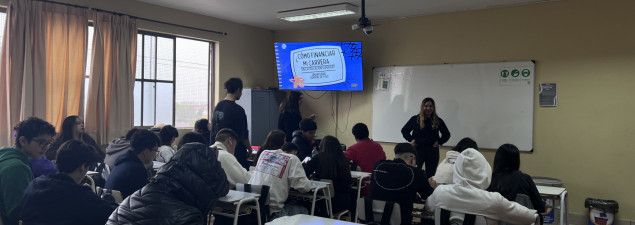 Charlas: “Financiamiento para la educación superior” Charlas: “Financiamiento para la educación superior”