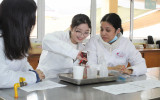 Estudiantes del Taller de Biociencias del CS Pudahuel elaboran su propio helado aplicando propiedades químicas