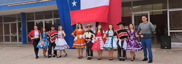 CS Emprendedores vive alegre Mes de la Patria con numerosas actividades junto a la comunidad escolar CS Emprendedores vive alegre Mes de la Patria con numerosas actividades junto a la comunidad escolar