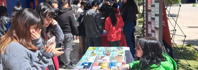 Descubriendo opciones educativas para el futuro: CS Emprendedores realiza Feria Vocacional para 3° y 4° medio