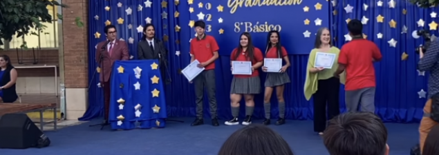 Generación 2023 de 8° básico del CS Quilicura es promovida a la Enseñanza Media con bella ceremonia de Licenciatura Generación 2023 de 8° básico del CS Quilicura es promovida a la Enseñanza Media con bella ceremonia de Licenciatura