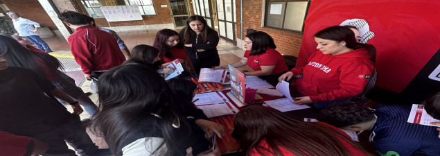 Enseñanza Media del CS Quilicura recibe visita de dos universidades en miras a la Enseñanza Superior