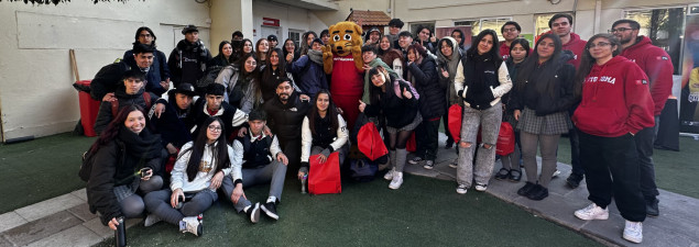 Cursos de 4° Medio del CS Quilicura vive experiencia universitaria visitando la Universidad Autónoma