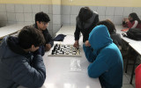 Estudiantes del TDG El Bosque disfrutan juegos de mesa durante los recreos