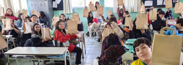 CS La Florida premia a miembros de la comunidad escolar que destacaron por su asistencia a clases durante abril