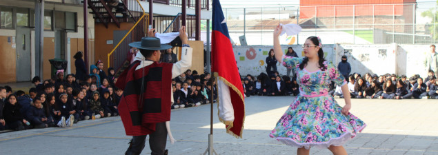 TDG Lo Prado recibe el Mes de la Patria con entusiasta primer pie de cueca TDG Lo Prado recibe el Mes de la Patria con entusiasta primer pie de cueca