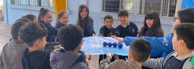 Estudiantes del TDG La Granja aprenden sobre el ciclo del agua y la crisis hídrica con actividad de empresa Aguas Andinas Estudiantes del TDG La Granja aprenden sobre el ciclo del agua y la crisis hídrica con actividad de empresa Aguas Andinas